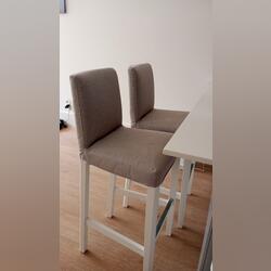 IKEA Banco alto (bar stool) . Mesas e Cadeiras. Arroios.   Cozinha De jantar 