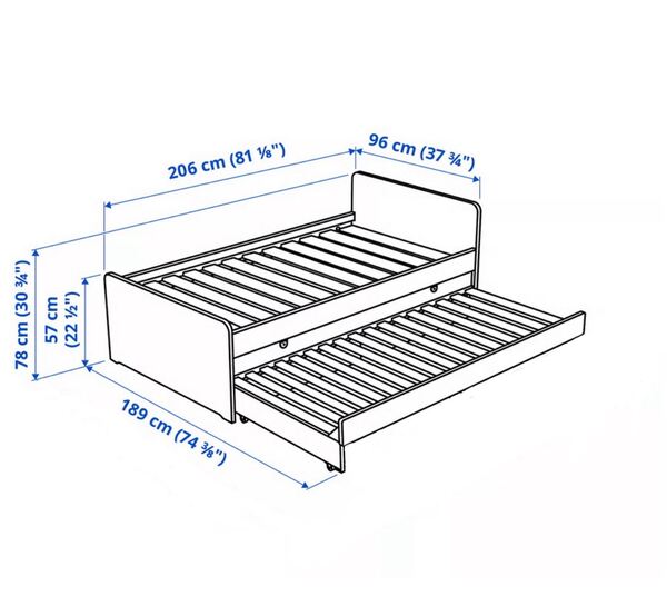 Cama com gavetão + 2 colchões de molas. Camas