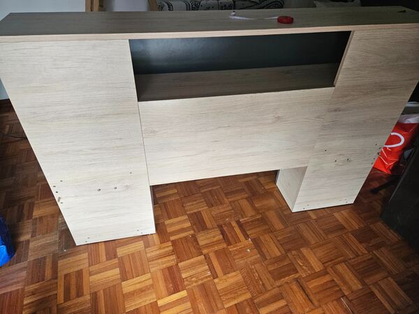 Conjunto cama + colchão. Camas
