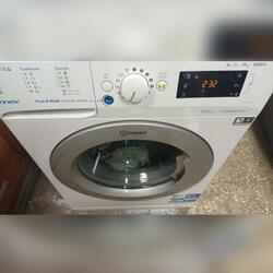 Máquina de lavar roupa da indesit de 9kg . Máquinas de Lavar Roupa