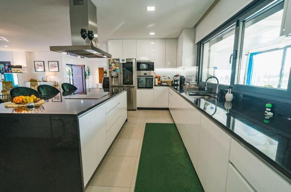 Moradia de luxo em Fonte Arcada, Penafiel. Casa e apartamentos para vender