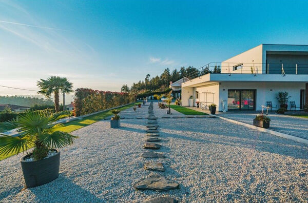Moradia de luxo em Fonte Arcada, Penafiel. Casa e apartamentos para vender