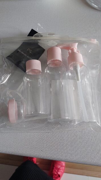 Kit de viagem. Cuidado de mãos e pés