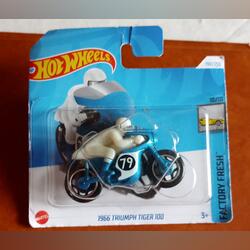 Hot Wheels 1966 Triumph Tiger 100. Carros de brinquedo