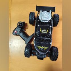carro de controle remoto off-road. Outros (Eletrónica)