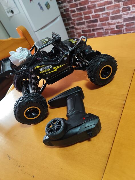 carro de controle remoto off-road. Outros (Eletrónica)