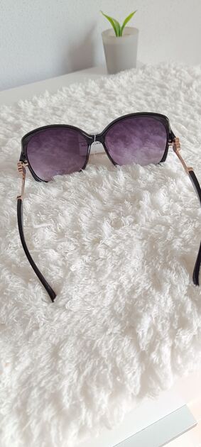 Óculos de sol mulher novos. Óculos de sol