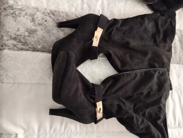 vendo botas. Botas e botins