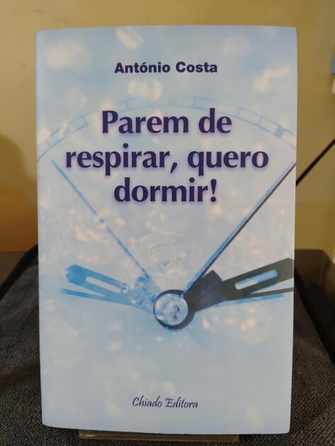 Livro “Parem de Respirar, Quero Dormir!”. Livros