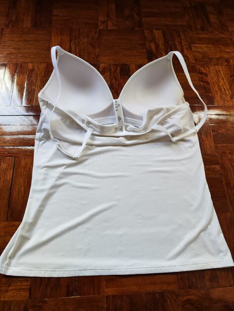 Top branco com soutien incorporado Shein. Tops Femininos