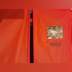 Fato Hugo Boss Original.. Fatos para Homem. Cascais. Hugo Boss L / 40 / 12    Preto