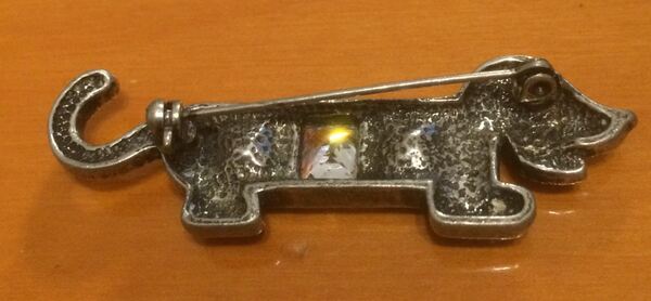 Alfinete de peito Marcassite- Mulher. Broches e pins