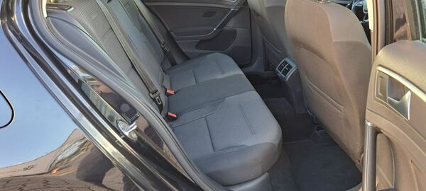 VW GOLF VII 1.6TDI  Motion BlueMotion. Carros