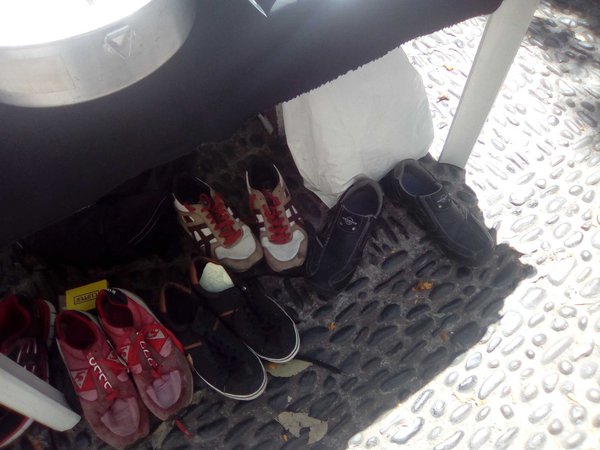 Sapatilhas originais usadas. Calçado homem