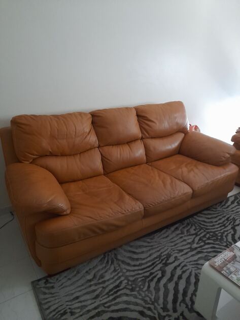 Vendo sofá de 3 lugares . Sofás e Poltronas
