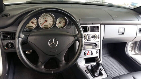 Mercedes SLK 230 (R170) Facelift. Carros