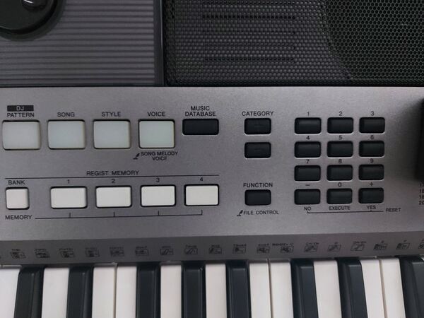 Piano/teclado YAMAHA. Pianos e Teclados