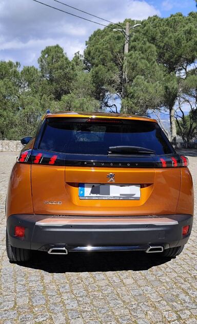 Peugeot 2008 1.2 PureTech Allure 130cv | 2020. Carros