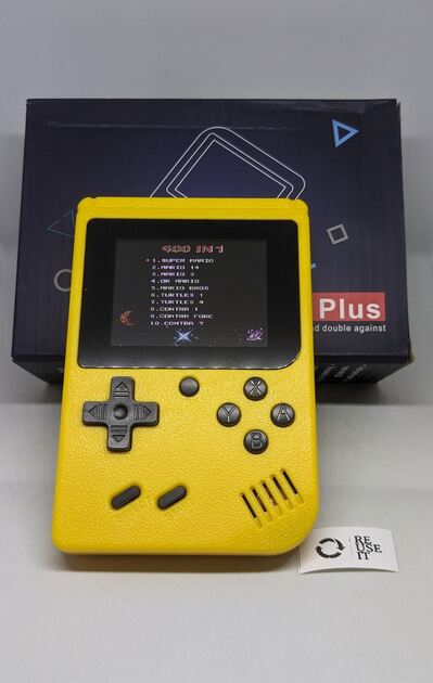Consolas portáteis com 400 jogos retro. Consolas