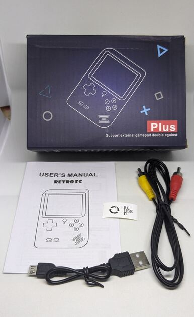 Consolas portáteis com 400 jogos retro. Consolas