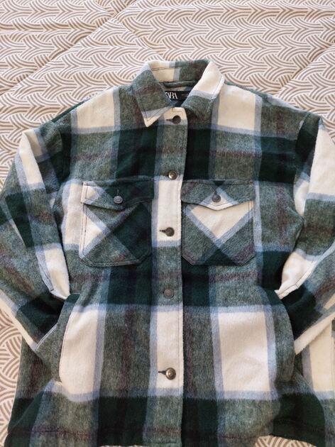 Camisa casaco – zara – tamanho S europeu . Casacos mulher