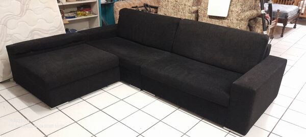 Sofá Chaise Longue. Sofás e Poltronas