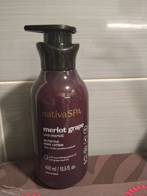 loção uva Boticário . Cuidado para o corpo