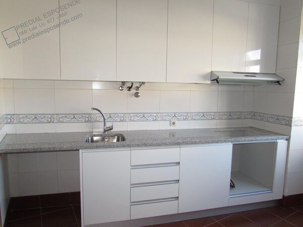 Apartamento T2 no centro de Esposende (2708). Casa e apartamentos para arrendar