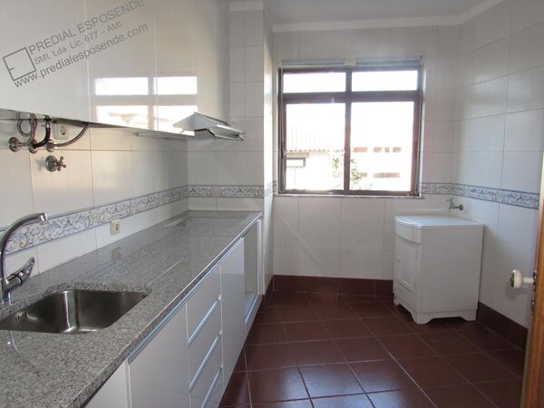Apartamento T2 no centro de Esposende (2708). Casa e apartamentos para arrendar