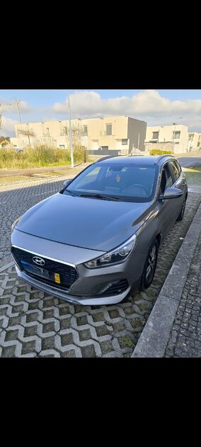 Hyundai i30 SW 1.6. Carros