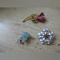 Alfinetes de peito. Broches e pins. Coimbra. Parfois Feminino Para lapela   Novo / Como novo Alfinetes