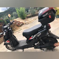 scooter eléctrica. Motos. Mealhada.      25 cc Novo / Como novo