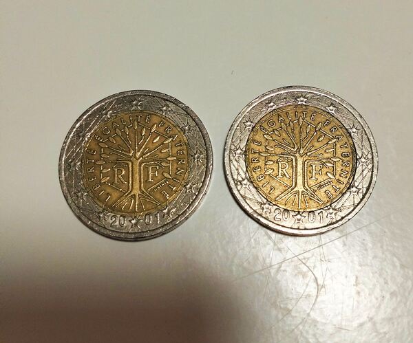Moedas de 2 euros . Moedas