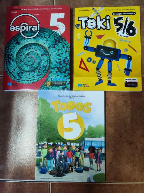 Vendo Manuais do 5*ano completamente novos. Livros