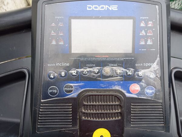 Passadeira Rolante com avaria motor electrónica  boa . Passadeiras