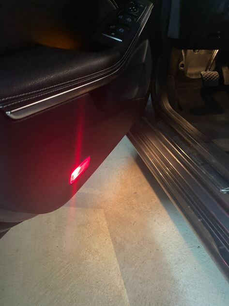 MERCEDES CLA 200. Carros