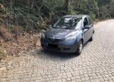 Mazda 2. Carros