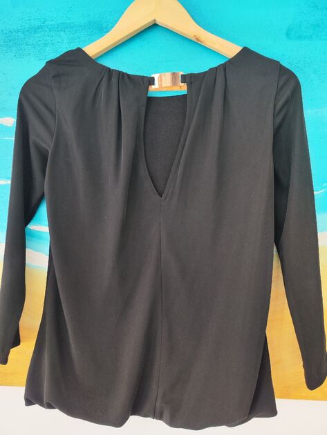 Blusa Manga Comprida Preto. Camisas e Blusas