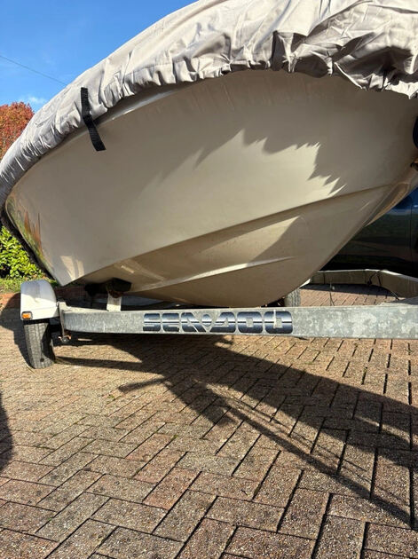 Lancha a jato Seadoo Sportster Le. Barcos a motor