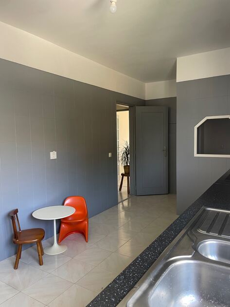 Apartamento T3 vista mar em Montenegro . Casa e apartamentos para vender