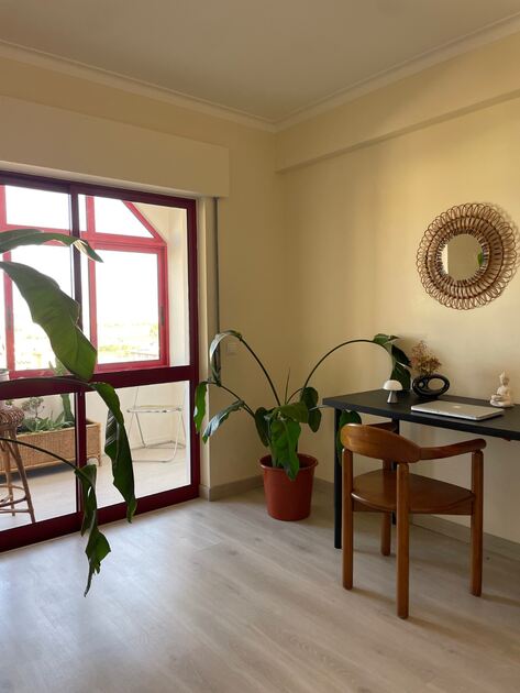Apartamento T3 vista mar em Montenegro . Casa e apartamentos para vender