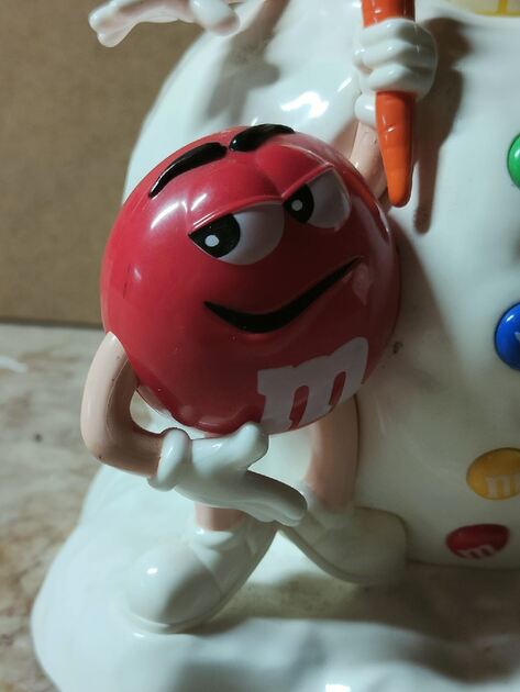 Suporte de MM chocolate. Brinquedos para bebês