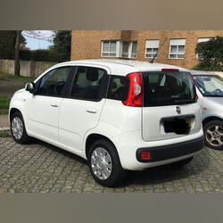 Vendo carro Fiat Panda. Carros. Gondomar. 2018   95.000 km Manual Gasolina 4 portas Branco ABS Ar condicionado Farol LED Vidros elétricos Volante multi-funções