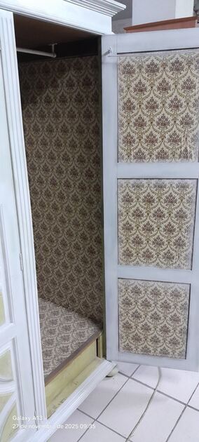 Roupeiro de 3 portas nº 2. Armários