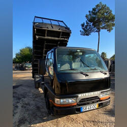 Mitsubishi Canter 2.8 Tribasculante. Carros