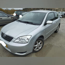 Para peças Toyota Corolla E120 2.0 D-4D ano 2003. Carros para Peças