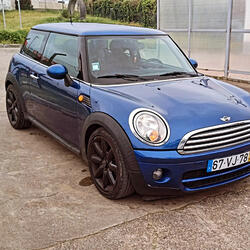 Mini Cooper D. Carros. Peniche. 2008   263.000 km Manual Diesel 110 cv 3 portas Azul ABS Ar condicionado Vidros elétricos Volante multi-funções