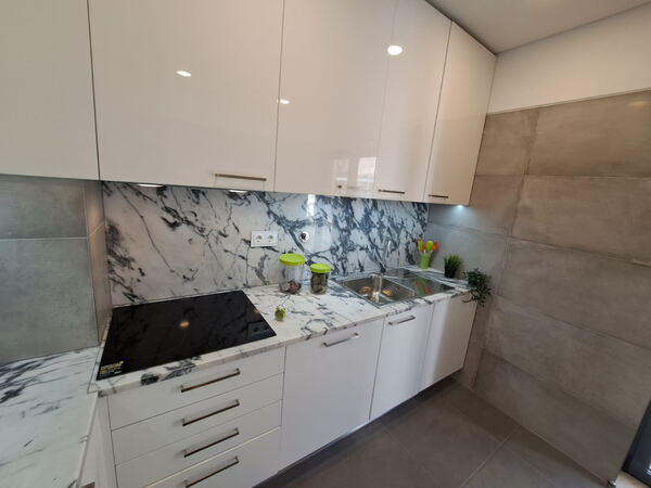 Apartamento T3 com dois lugares de estacionamento . Casa e apartamentos para vender