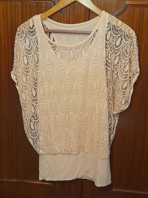 Blusa de mulher.. Camisas e Blusas