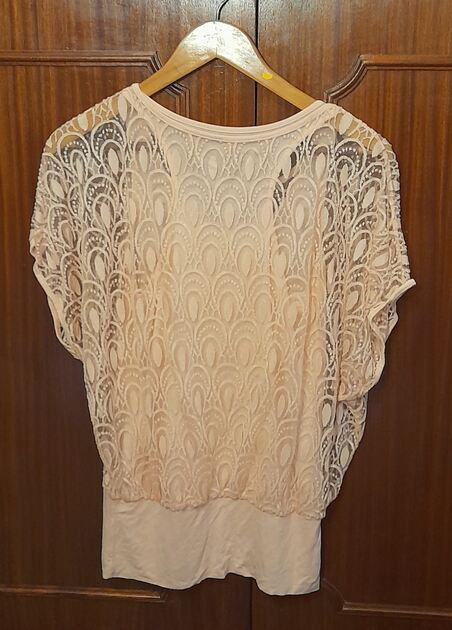 Blusa de mulher.. Camisas e Blusas